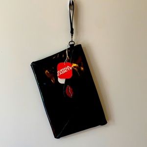 KIRNA ZABÊTE NWT Lips Envelope Clutch Wristlet